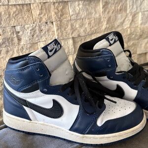 Nike AirJordan 1 Mid High-Top Sneakers in Navy and White 7Y/8.5 women’s